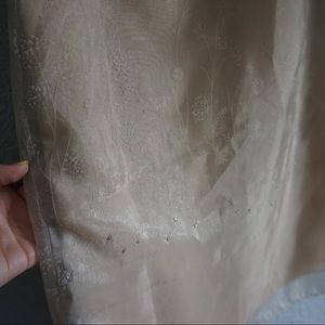 Vintage straight dress with flower detailing
